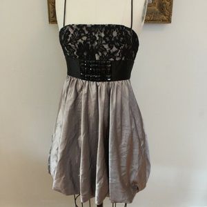 2000's Jessica McClintock Black Lace and Beige Satin Bubble Dress